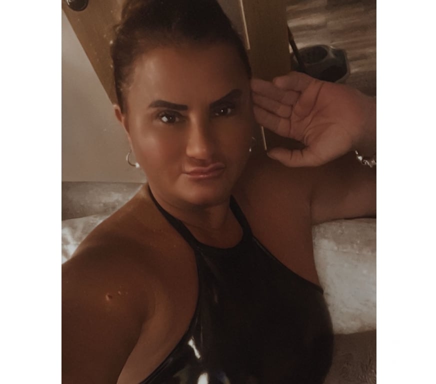 Escorts Staffordshire Stoke-on-Trent - Photos for NAUGHTY MISS ENGLISH LADY