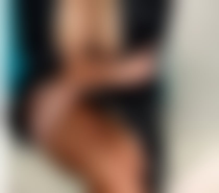 Escorts Derbyshire Chesterfield - Photos for INDEPENDENT BUSTY MILF LADY IN CHESTERFIELD