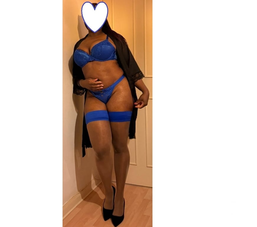 Escorts Halton Runcorn - Halton - Photos for CURVY, BLACK SARAH AVAILABLE IN RUNCORN THIS WEEK