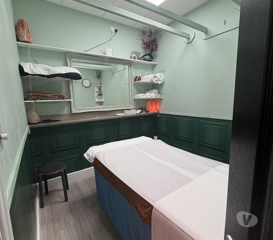 Full body massage Surrey Runnymede - Photos for Lucy Thai Massage
