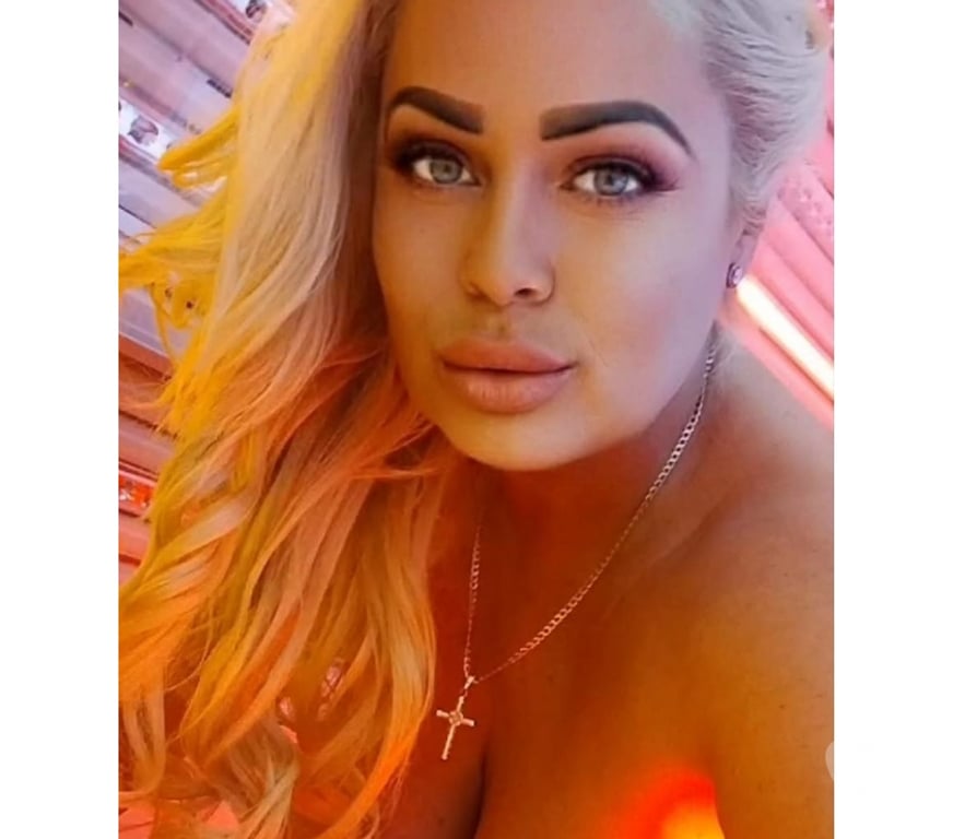 Escorts Fife Dunfermline - Fife - Photos for SEXY BUSTY VICKY IN DUNFERMLINE XXX