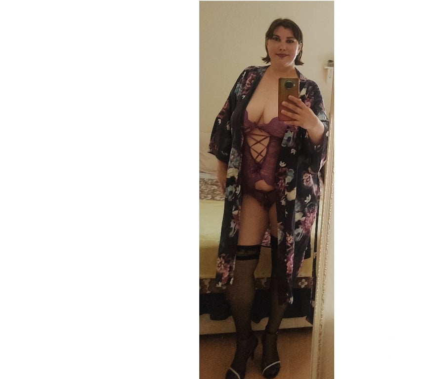 Escorts North West London Willesden Green - North West London - Photos for CHARMING ANNE Back again 😉