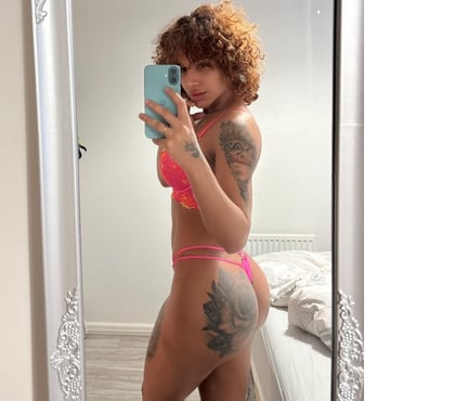  Escorts & Erotic Massage Luton Town Centre Luton - Photos for Lore cute real pics
