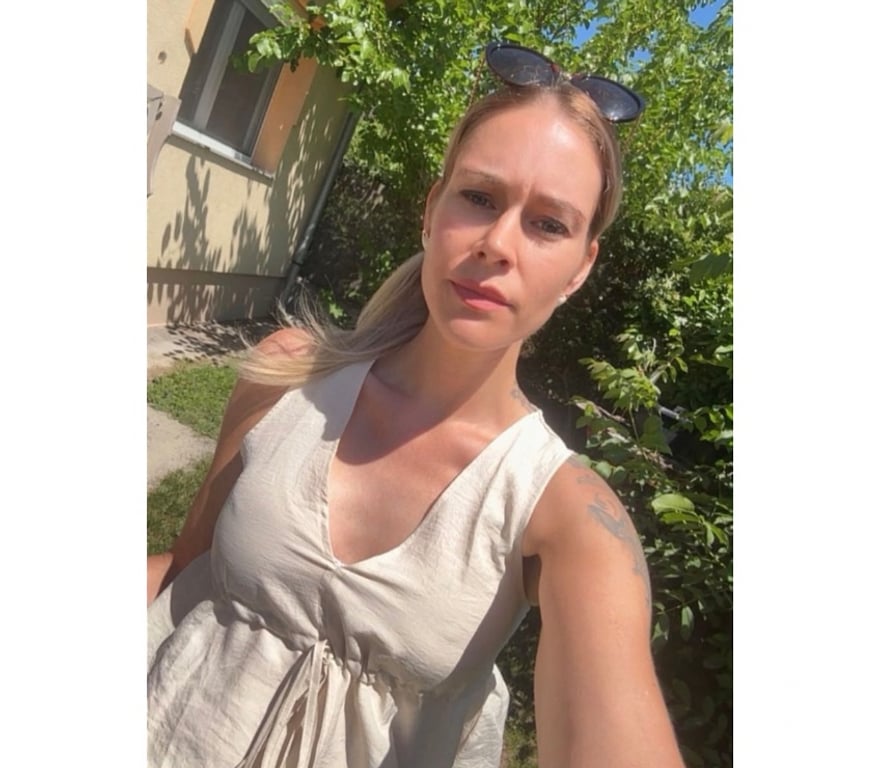 Escorts Cardiff Roath - Cardiff - Photos for Sweet Swedish girl with the sweetest touch