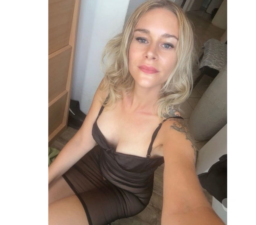 Escorts Cardiff Roath - Cardiff - Photos for Sweet Swedish girl with the sweetest touch