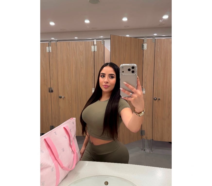 Escorts Barking and Dagenham Romford - Barking and Dagenham - Photos for RM9 Valentina 🌹 Colombian 22 - Upminster RM14 24H