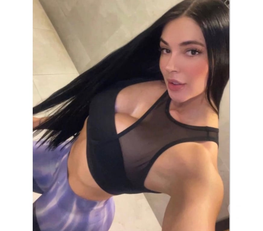 Escorts South West London Tooting Broadway Station - South West London - Photos for 🔥 SENSUAL, ATTRACTIVE AND CHARMING BRUNETTE 💋