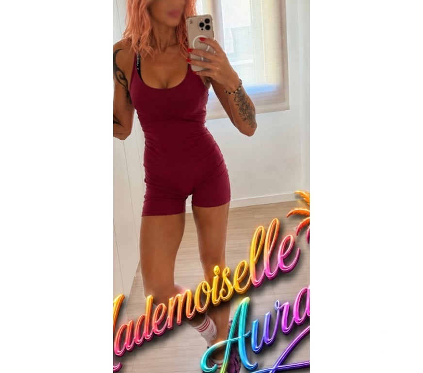 Escorts North London Edmonton - North London - Photos for NEW🌸Mademoiselle Aura Polish Elegance & Summer Glow
