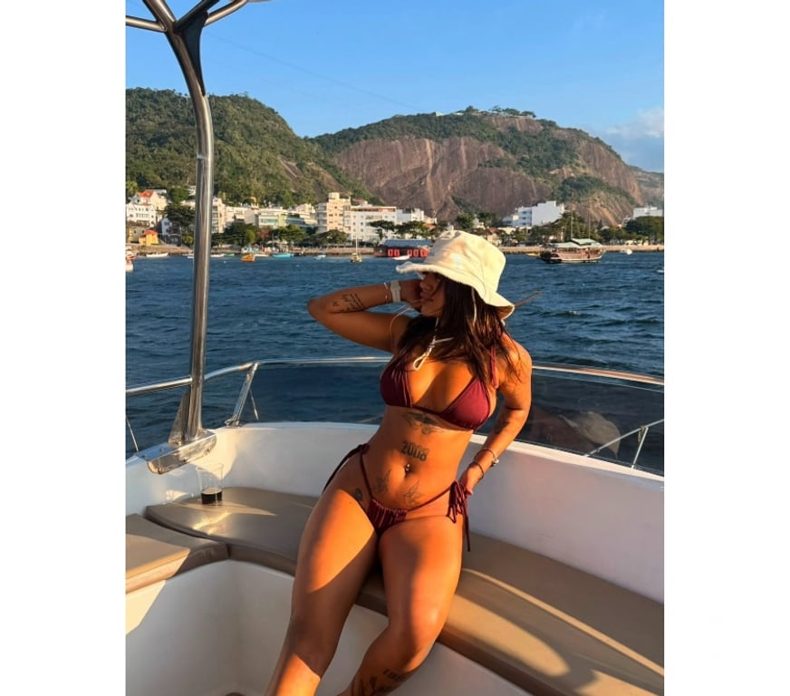 Escorts Staffordshire Stoke-on-Trent - Photos for LARISSA 🇧🇷 FIRST TIME HERE 🆕 BIG ASS 🔥