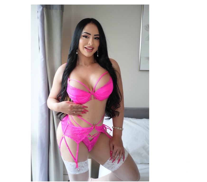 Trans Escorts Surrey Woking - Photos for JÉSS YOUR BABE PARTY 🎉😈🔥😽💋🇧🇷