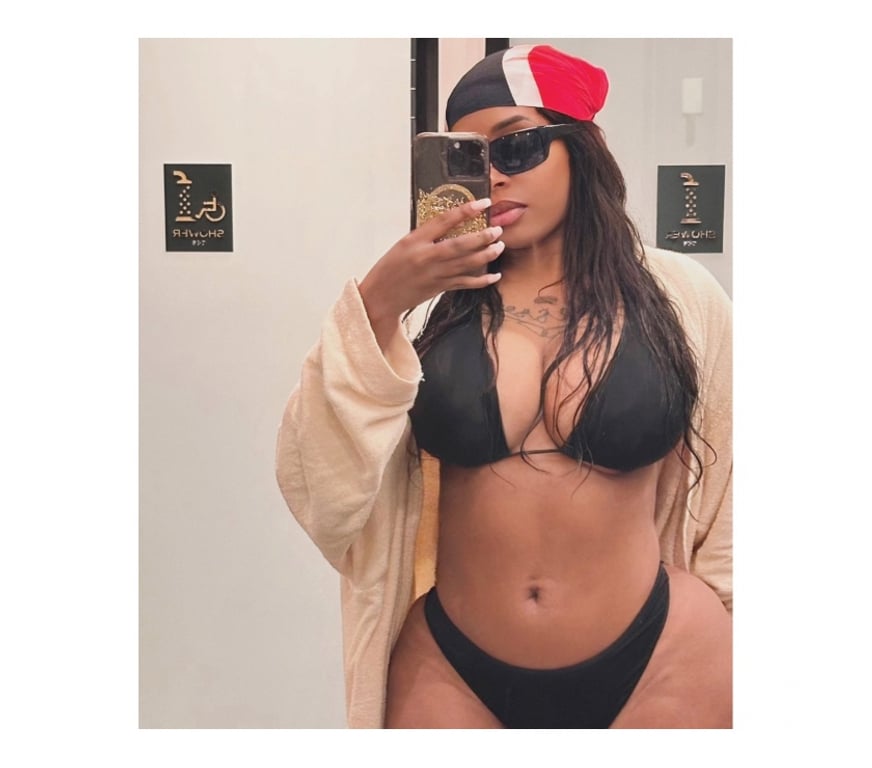 Escorts North West London Harrow - Photos for Baddest 🐩 Latín Hottie 🔥🍑 first time around🔥