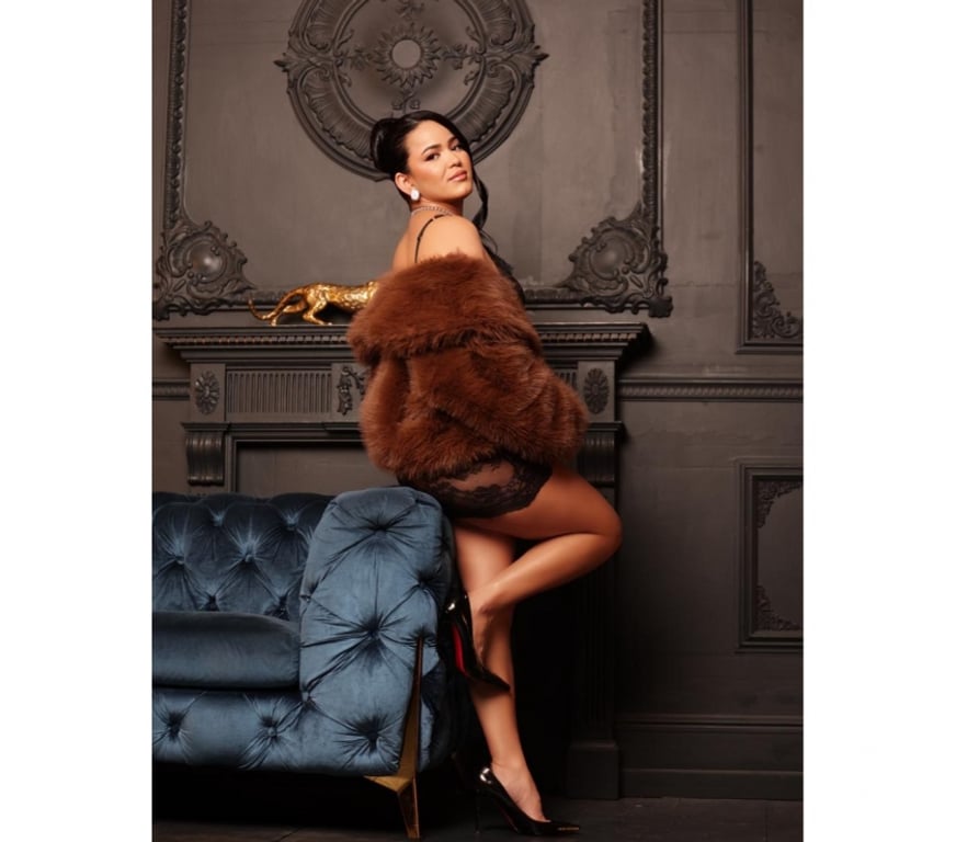 Escorts Surrey Surrey Heath - Photos for MAYA BRAZILIAN PARTY GIRL 🔥🎊