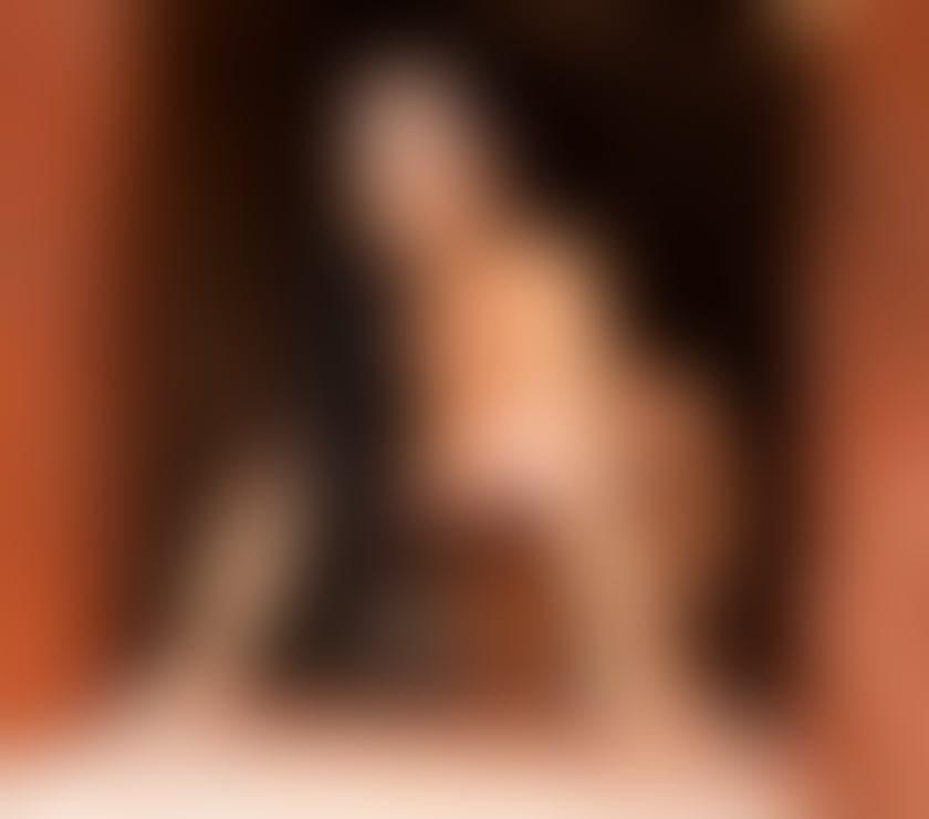 Escorts Glasgow Glasgow City Centre - Glasgow - Photos for Megan- Brazilian Teacher🍑Naughty and friendly💋