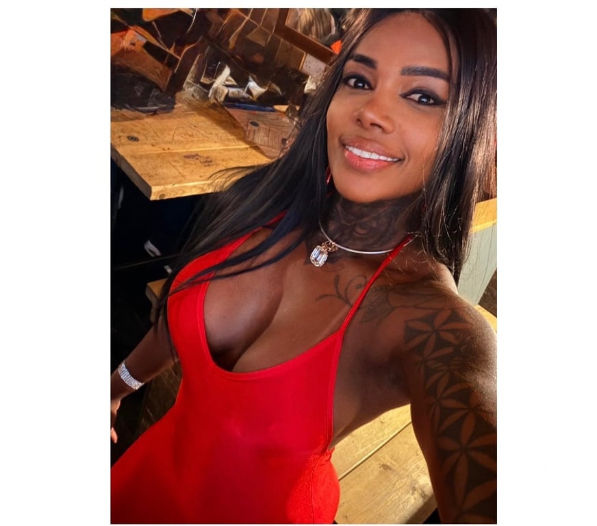 Escorts West Midlands Wolverhampton - Photos for Bella sexy 💋real profile