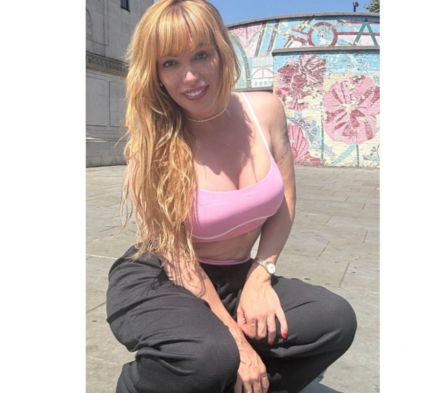 Trans Escorts Greater Manchester Manchester - Photos for VICTORIA OLI MASSAGE BODY TO BODY🍆TOP OR BOTTOM 🍑