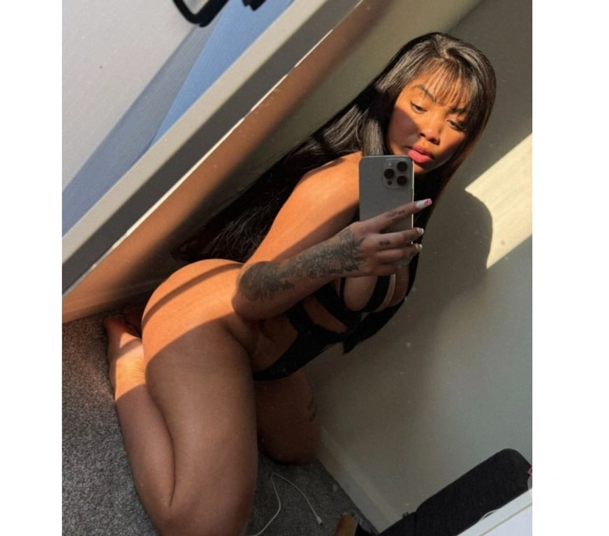 Escorts South East London Woolwich - South East London - Photos for Party no rush Girl Andrea 💕