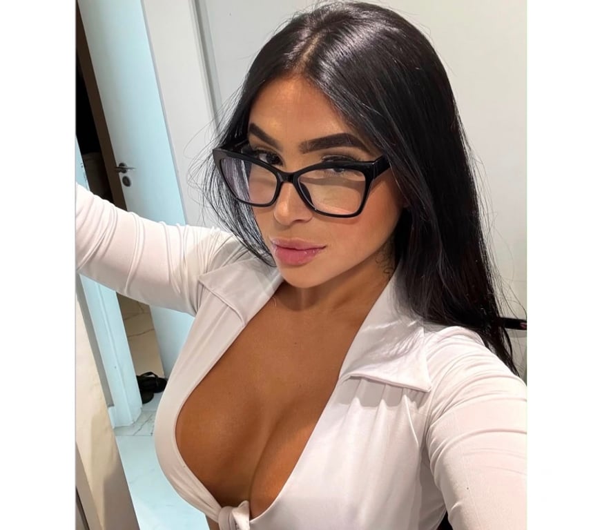 Escorts Kent Medway - Kent - Photos for KAROL THE BEST OWO👅👅 GFE 🤤🍭🍑