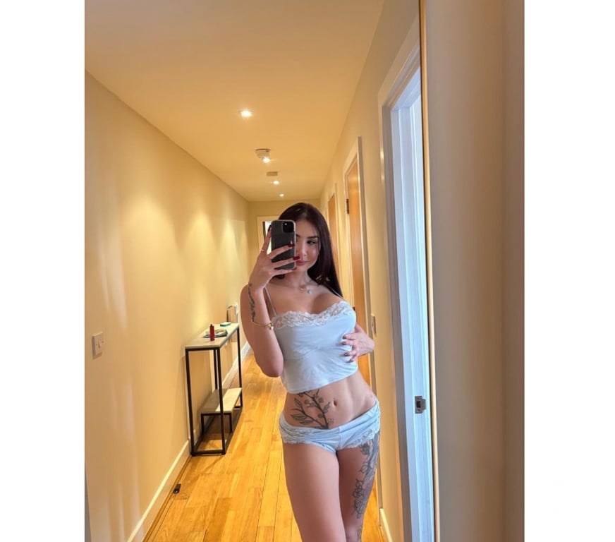 Escorts West Midlands Birmingham - Photos for Amazing Livia 🔥🇧🇷 party girl 🍾