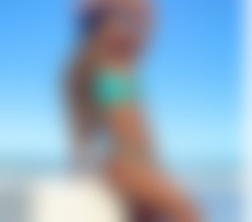 Photos for CRIS NEW IN TOWN ✨🥰