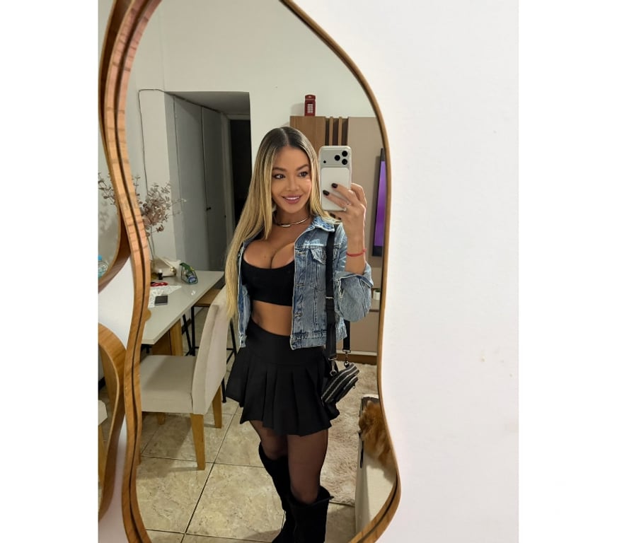 Escorts Central London Tottenham Court Road - Central London - Photos for NEW VIP BELLA IN TOWN NOW!!!