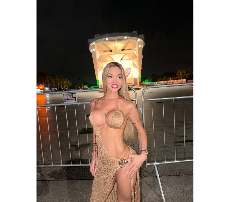 Escorts Central London Tottenham Court Road - Central London - Photos for NEW VIP BELLA IN TOWN NOW!!!