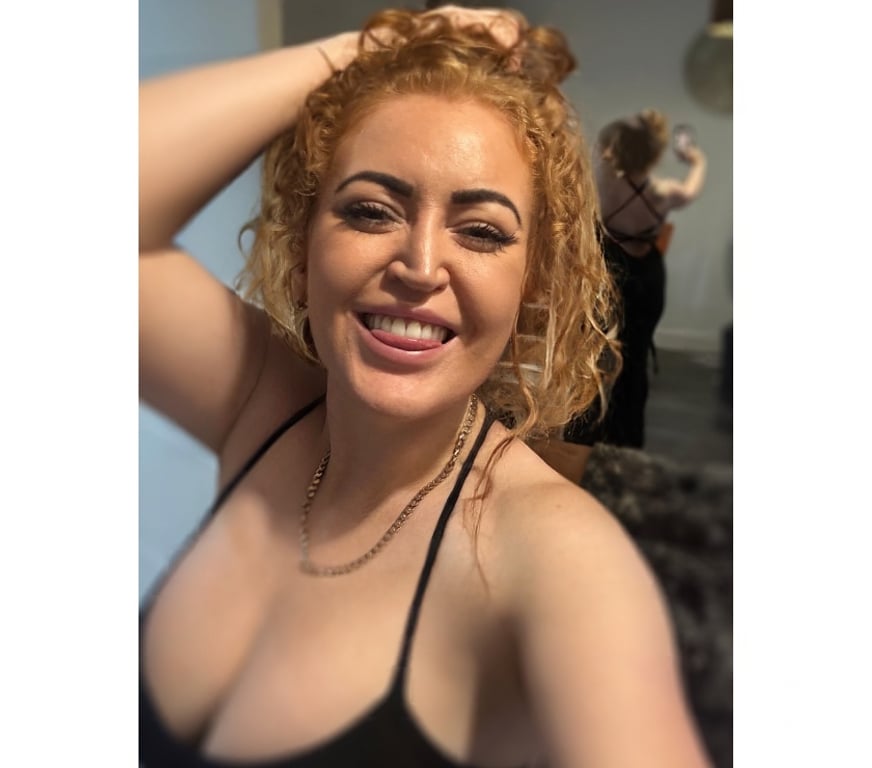 Escorts South East London Croydon - Photos for British red head Scarlett aka Englands Finest Ginger