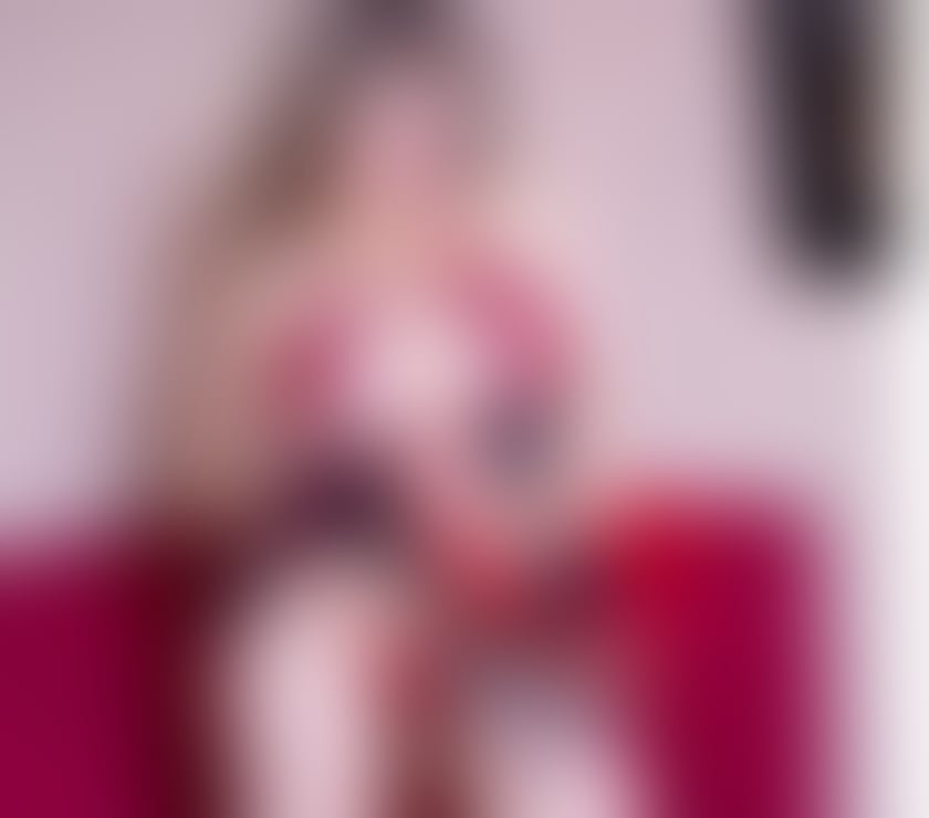 Escorts Essex Harlow - Photos for Nikol, a Paraguayan MILF, just for a few days