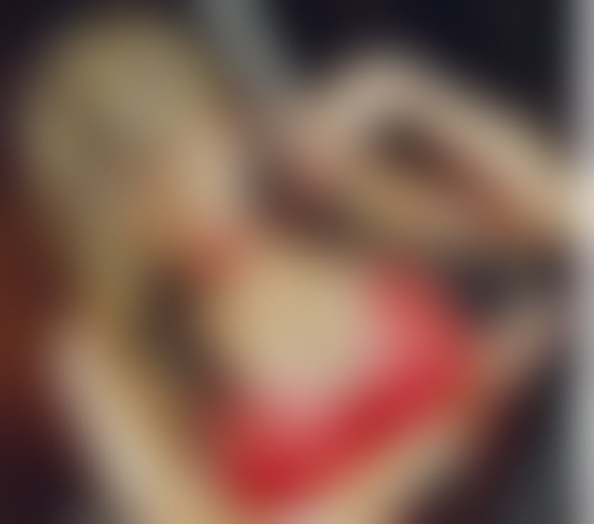 Escorts Essex Harlow - Photos for Nikol, a Paraguayan MILF, just for a few days