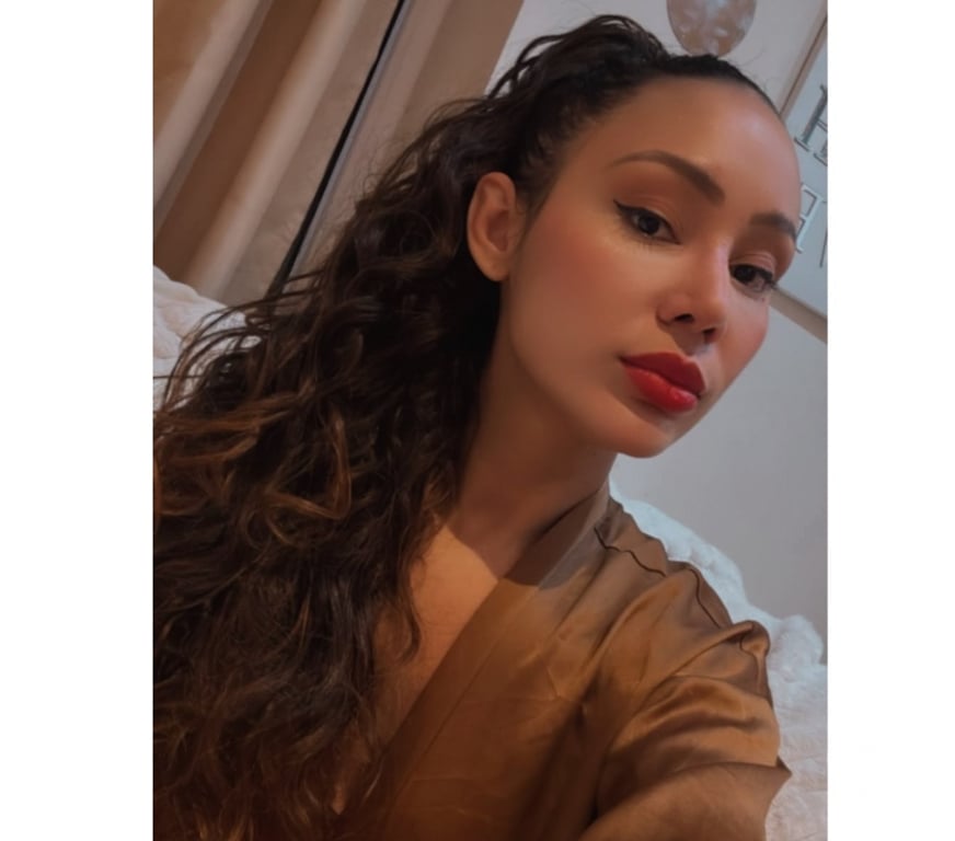 Escorts West London Hounslow - Photos for 👠🍷BELLA 💚SEXY 🍑BRAZILIAN 💄