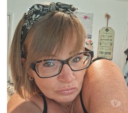  Escorts Accrington Hyndburn - Photos for Louise .Naughty Escort services offered .