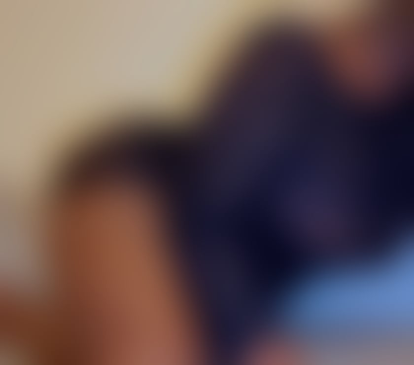 Escorts East London Gants Hill Station - East London - Photos for 👑 CLASSY, CURVY CHIC. NEAR ROMFORD STATION!!