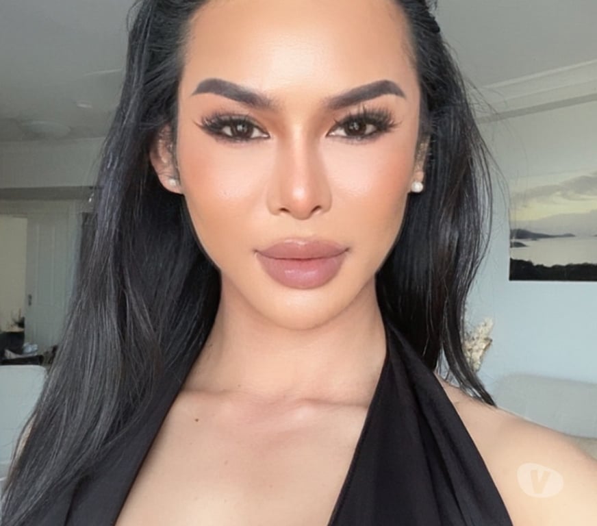 Trans Escorts Essex Chelmsford - Photos for Thai XL ladyboy New in Town