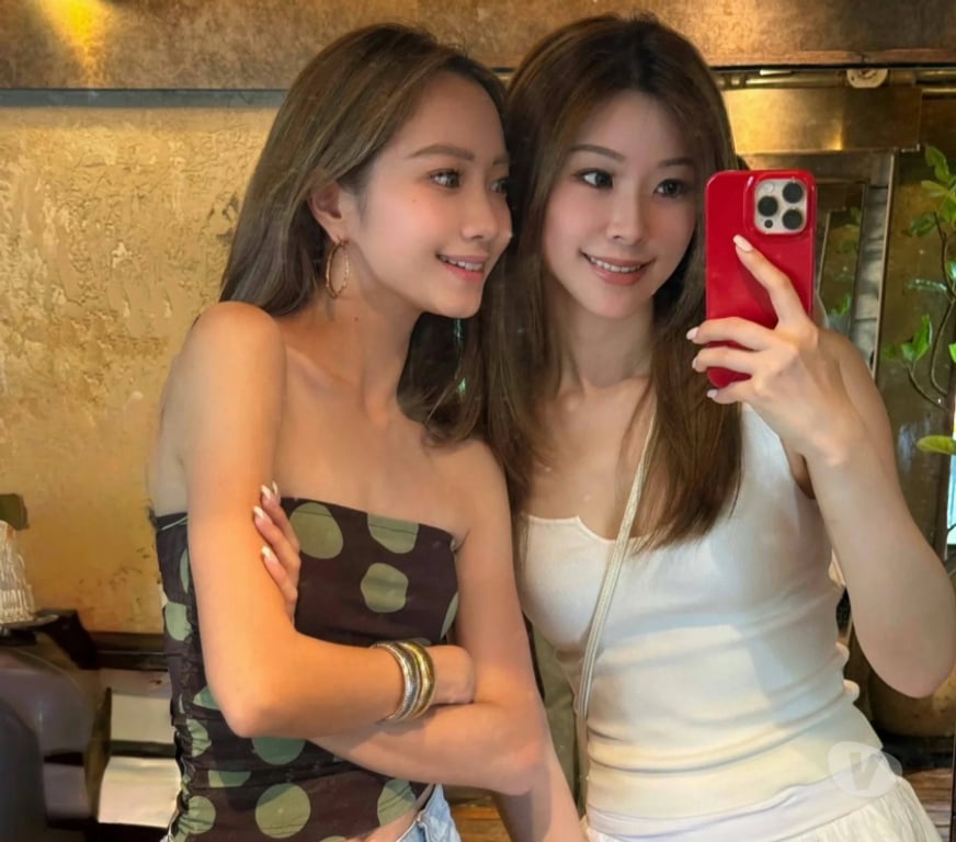 Escorts Fife Saint Andrews - Fife - Photos for New Korean 4 Hand Massage Double Girls Kissing Full Body