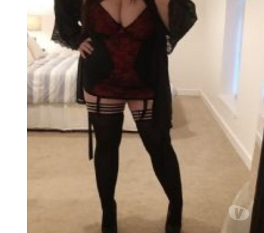 Escorts West Yorkshire Leeds - Photos for Curvy scarlett busty english milf