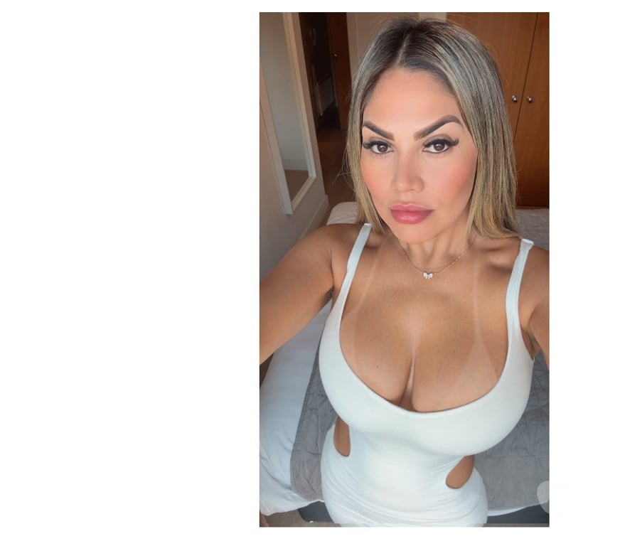 Escorts Hampshire Rushmoor - Photos for Bella Sexy Brazilian Party girl 🔥