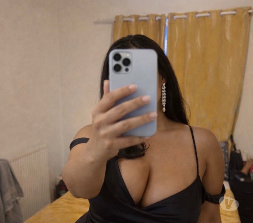 Trans Escorts East London East Ham - East London - Photos for 🔥 CURVY BIO GIRL IN EAST LONDON • REAL PHOTOS 🔥
