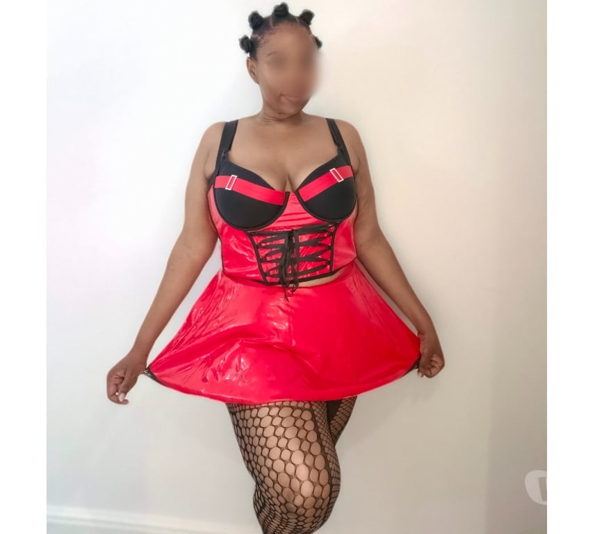 Escorts East London Walthamstow Central Station - East London - Photos for Ebony on UK tour