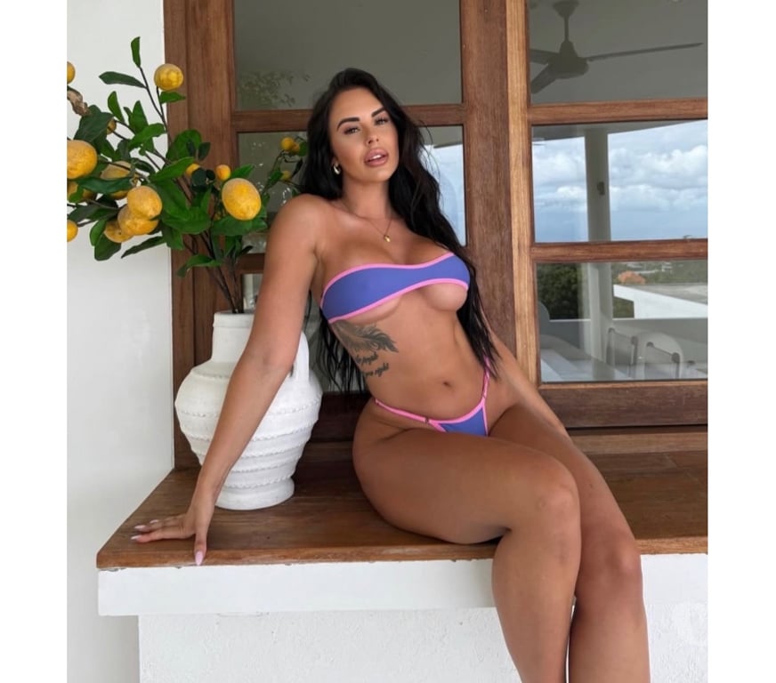 Escorts South West London Wimbledon - South West London - Photos for 💯 REAL PIC 🔥 ATTRACTIVE GIRL FOR COMPANY 💋
