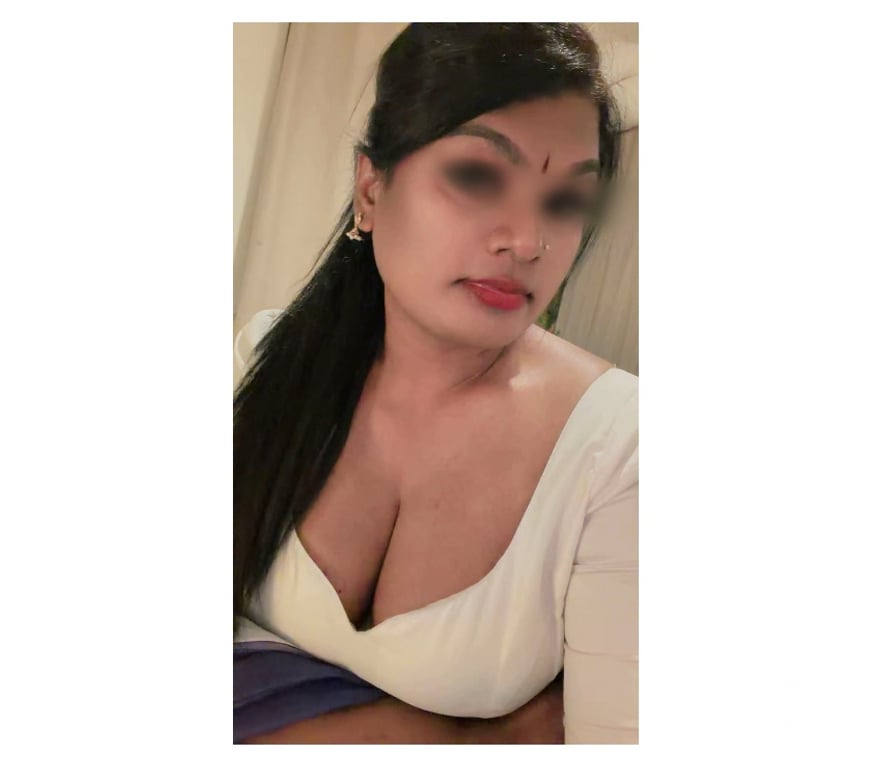 Escorts South Yorkshire Sheffield - Photos for SOUTH INDIAN TAMIL GIRL NEW SHEFFIEID