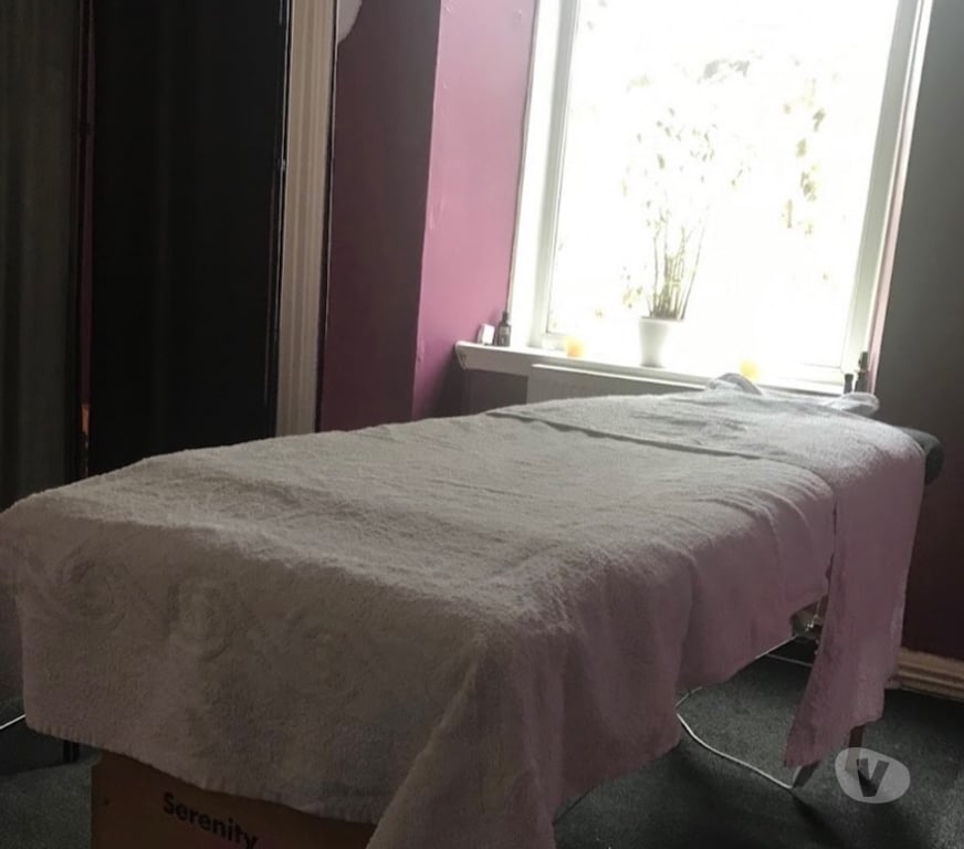 Full body massage Surrey Elmbridge - Photos for Relaxing massage available just for you