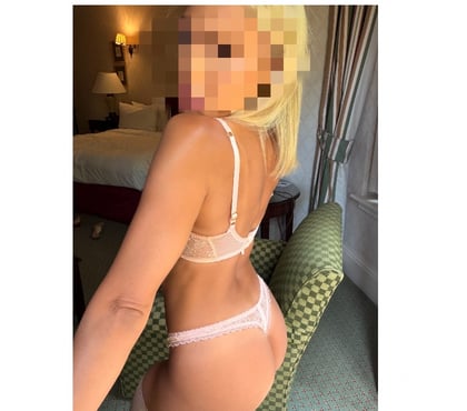  Escorts & Erotic Massage Colney Heath St. Albans - Photos for Petite, Elegant & Playful | Discreet Private Appointments