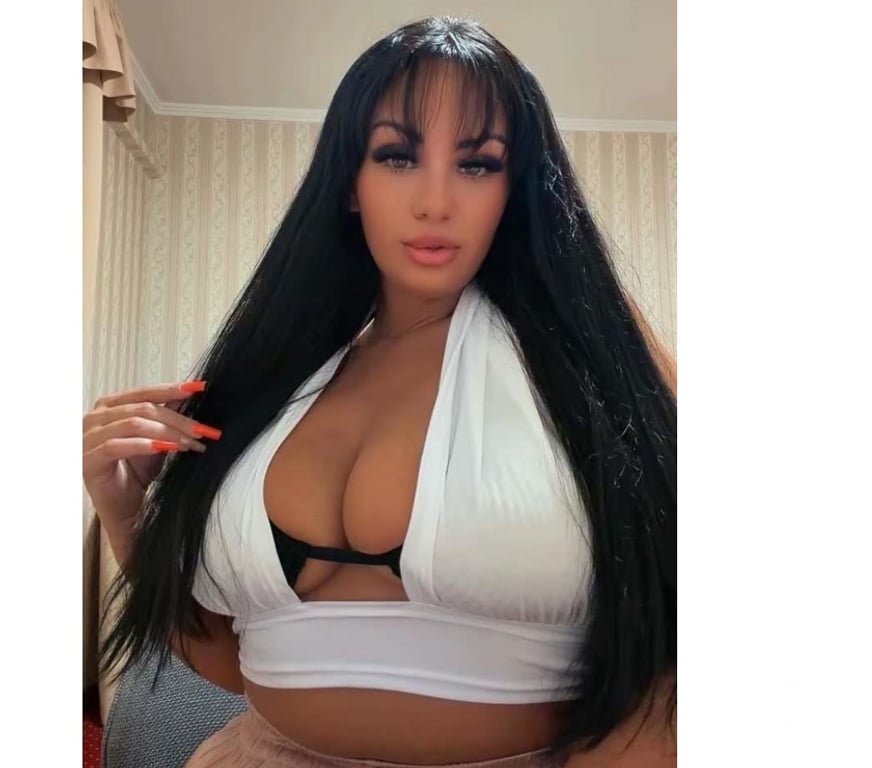 Escorts East London Forest Gate - East London - Photos for Candynaughty milf xx