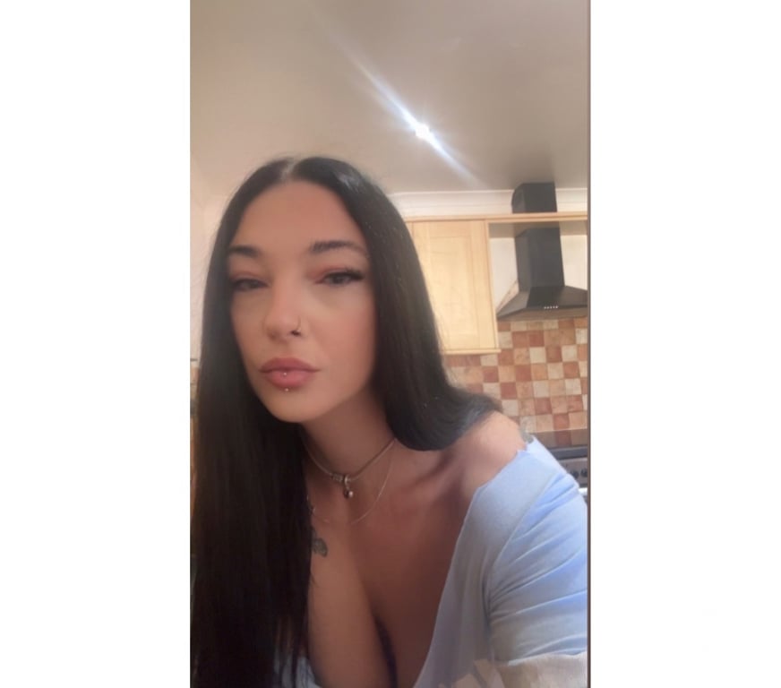 Escorts Norfolk Norwich - Photos for New in Norwich !!! Emily naughty girl !!