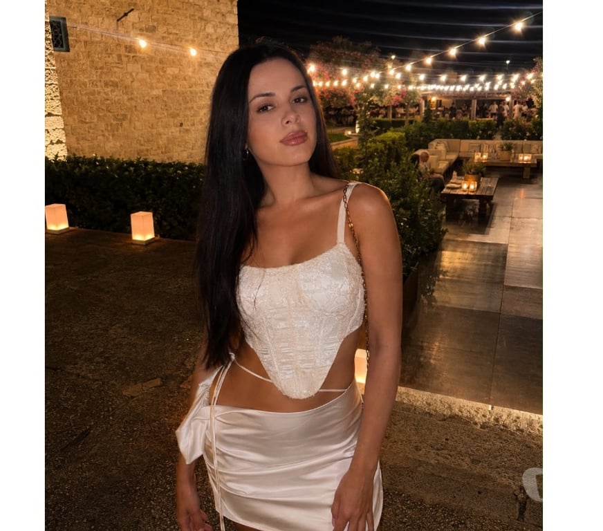 Escorts East London Bethnal Green Station - East London - Photos for 🤩Beautiful Stunning Brazilian GIRL AND PARTY