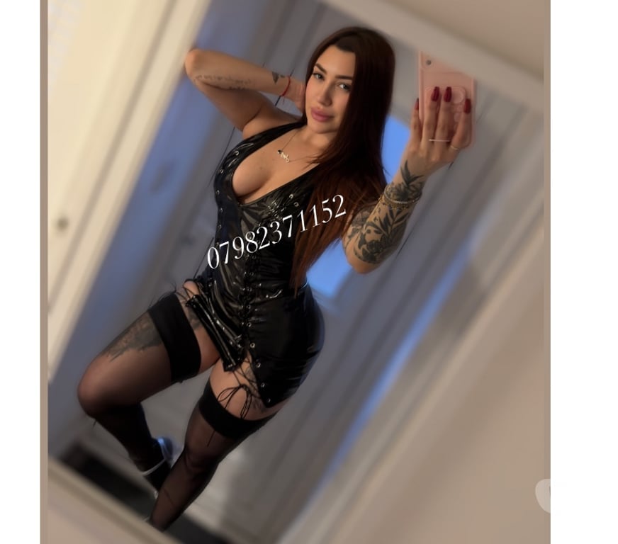 Escorts South East London Deptford - South East London - Photos for RED SEXY🇧🇷BIG ASS🐆MASSAGEM🍑NO RUSH🦊PARTY