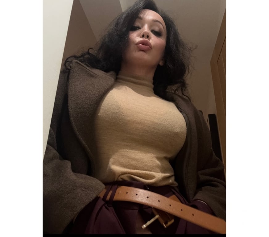 Escorts North Lanarkshire Motherwell - North Lanarkshire - Photos for 🟨🌙🟪ALLURING ADORA MILF Mature fine lingerie