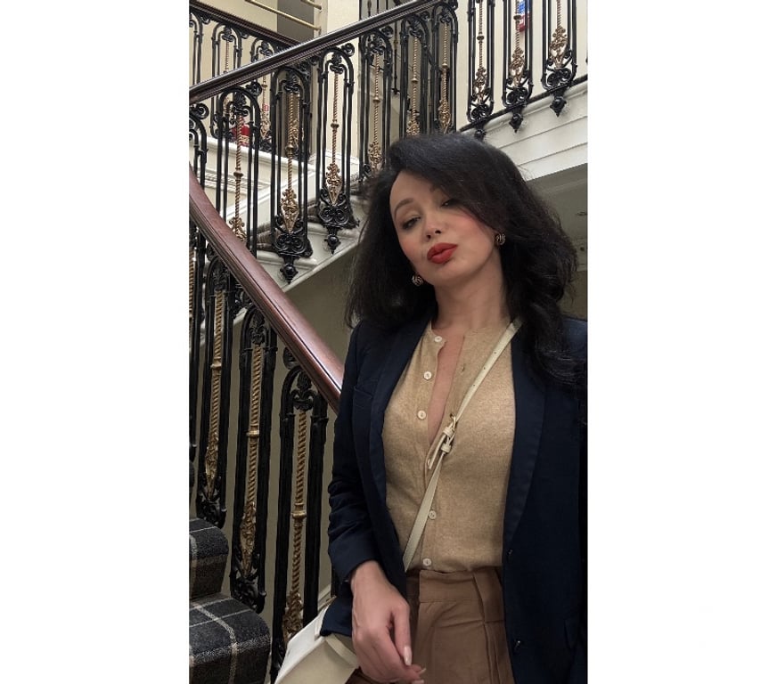 Escorts North Lanarkshire Motherwell - North Lanarkshire - Photos for 🟨🌙🟪ALLURING ADORA MILF Mature fine lingerie