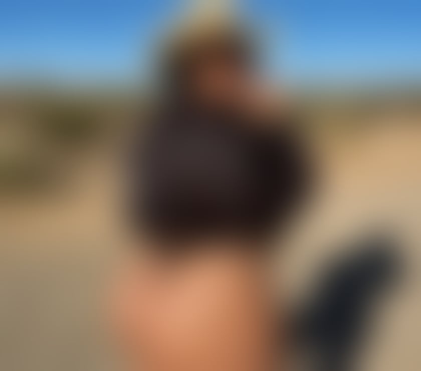 Escorts East London Goodmayes - East London - Photos for Beautiful Latina with a big, soft, natural butt