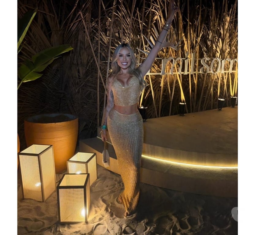 Escorts East London Gants Hill Station - East London - Photos for ⚜️ Astonishingly Beautiful Blonde Brazilian Model ⚜️