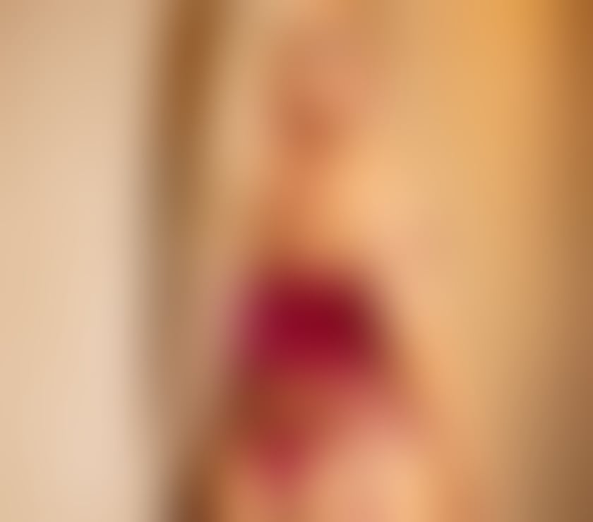 Trans Escorts South East London Kidbrooke - South East London - Photos for Petite British trans Roxy